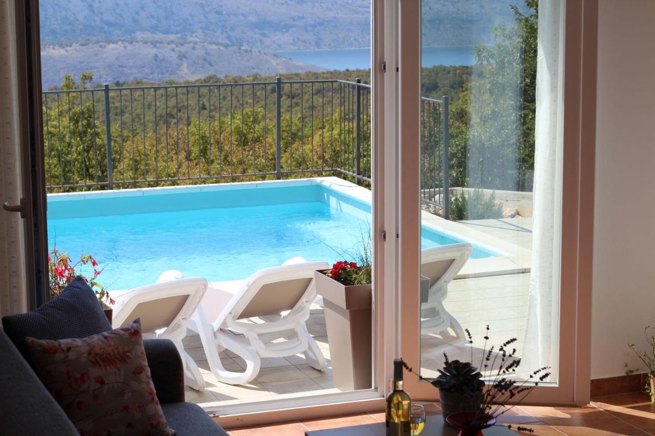 Holiday Home Aqua Smrika Exterior photo